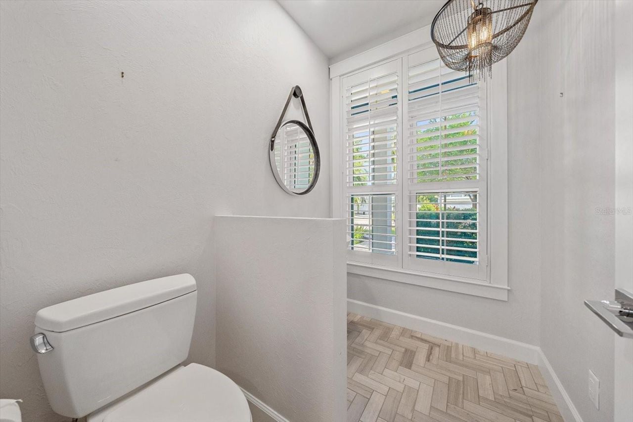 2436 Arlington Street, Sarasota, FL 34239 Photo