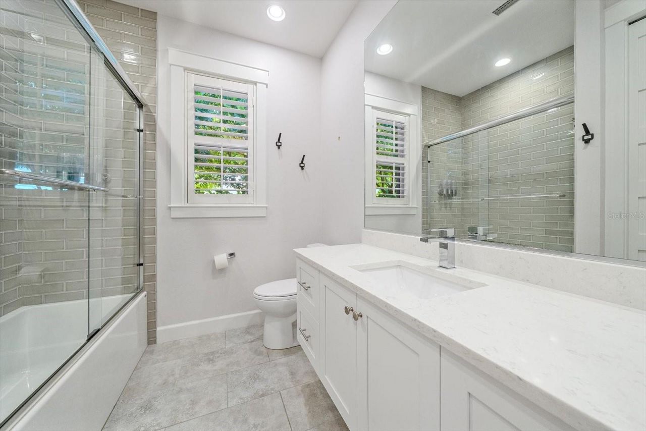 2436 Arlington Street, Sarasota, FL 34239 Photo
