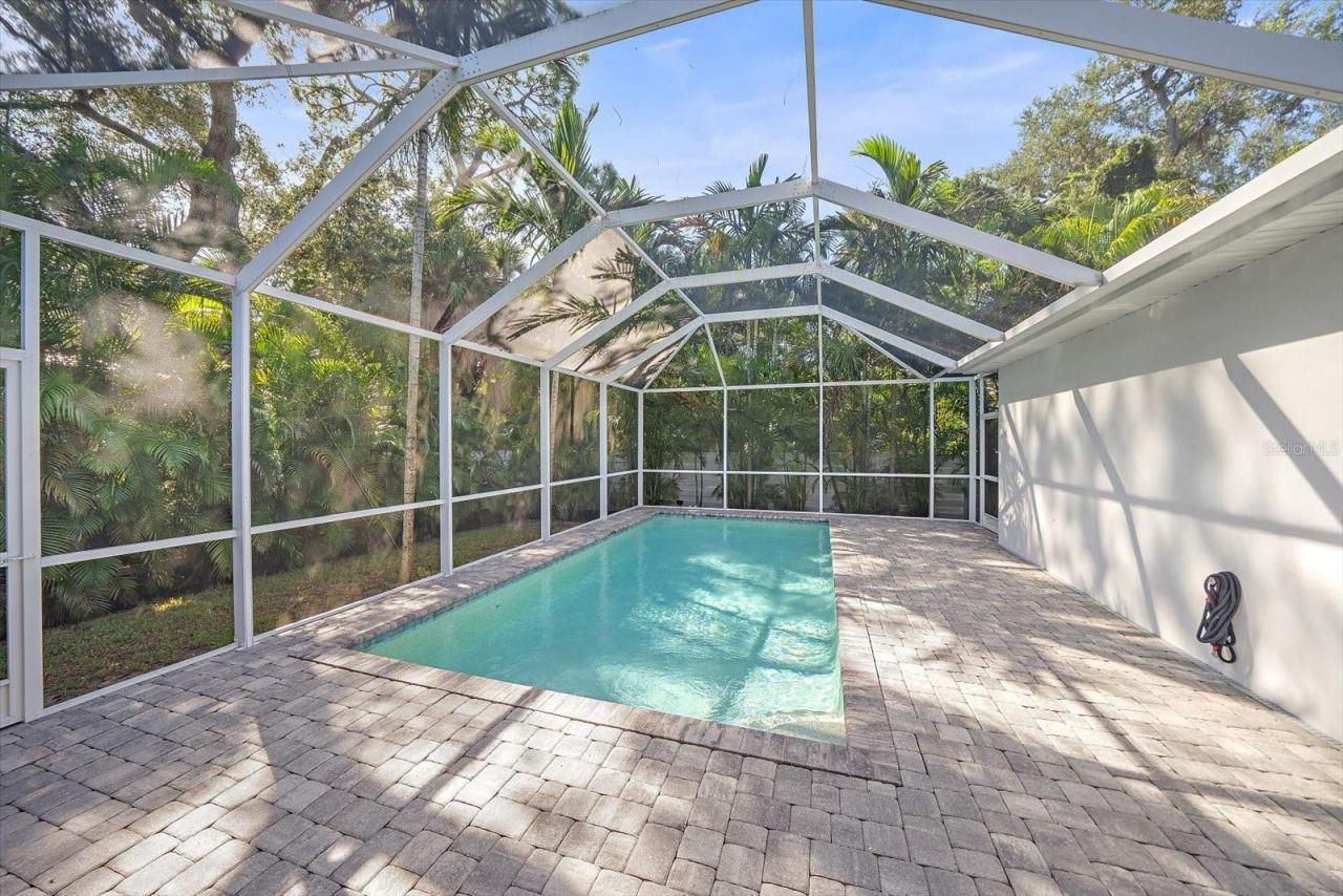 2436 Arlington Street, Sarasota, FL 34239 Photo