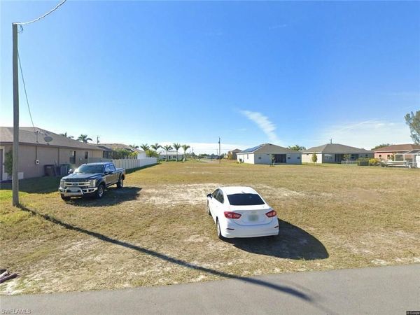 18 NW 35th PL , CAPE CORAL, FL 33993