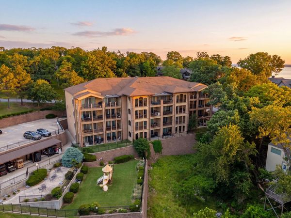 25 Grand Lake Drive , Unit 1C, Monkey Island, OK 74331