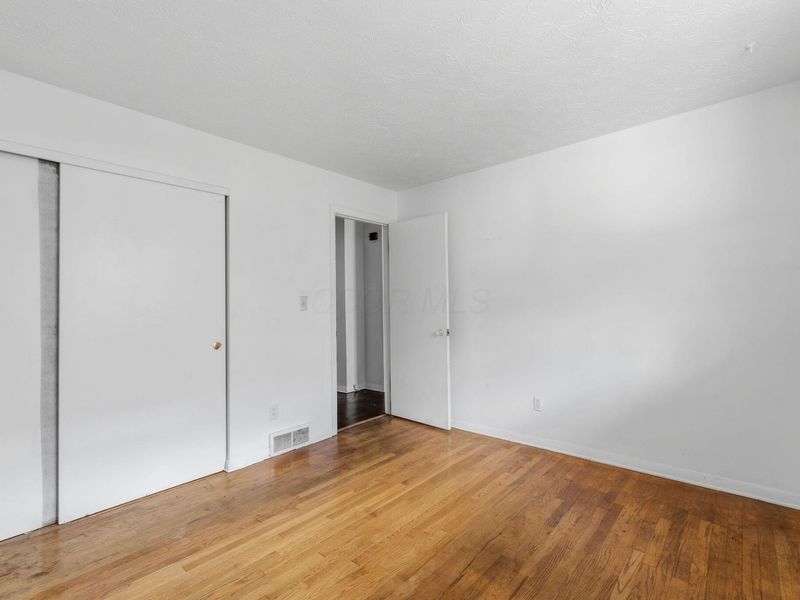 537-539 Barnett Road, Columbus, OH 43213 Photo 8