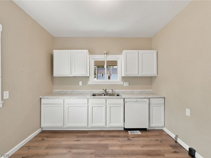 401 7th Street, Fairport Harbor, OH 44077 Photo 14