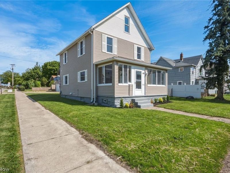 401 7th Street, Fairport Harbor, OH 44077 Photo 2