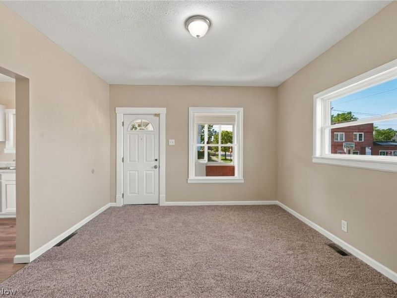 401 7th Street, Fairport Harbor, OH 44077 Photo 7