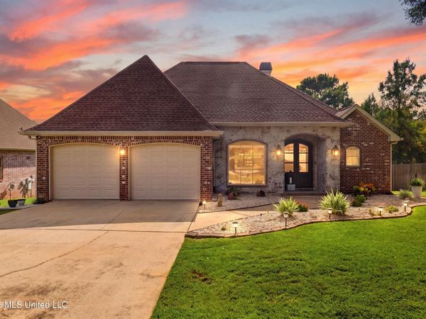 721 Clover Place, Biloxi, MS 39532