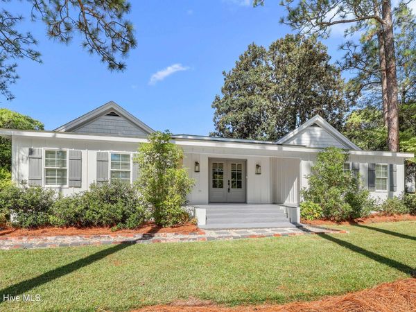 215 S Grape Street , Pinebluff, NC 28373