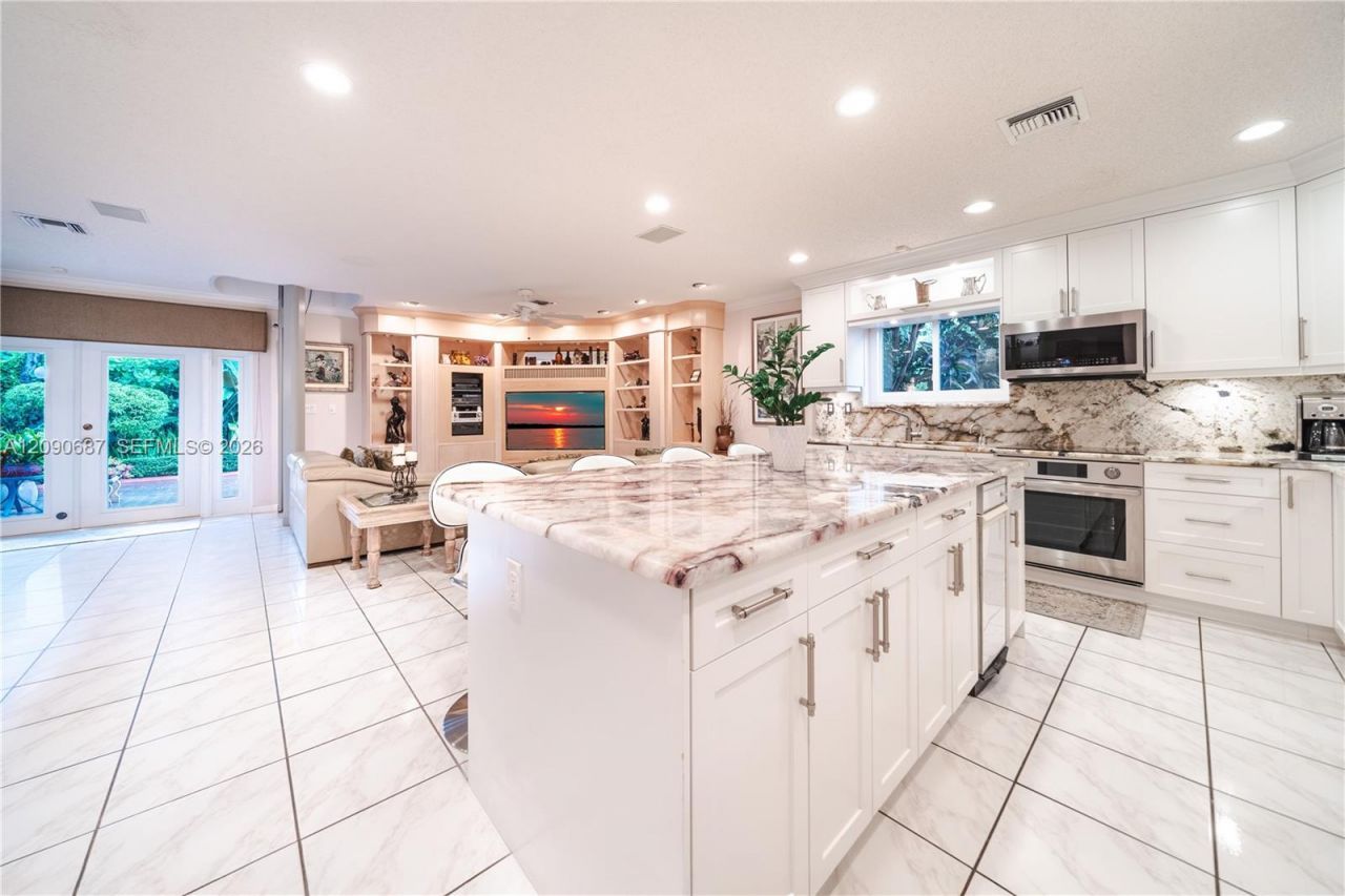 15935 NW 82nd Ct , Miami Lakes, FL 33016 Photo
