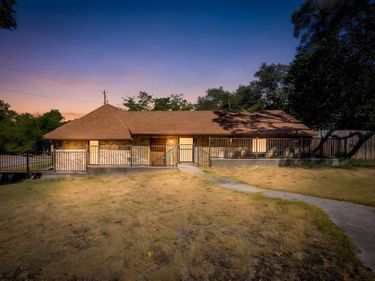 6940 Hatch Road, Fort Worth, TX 76135