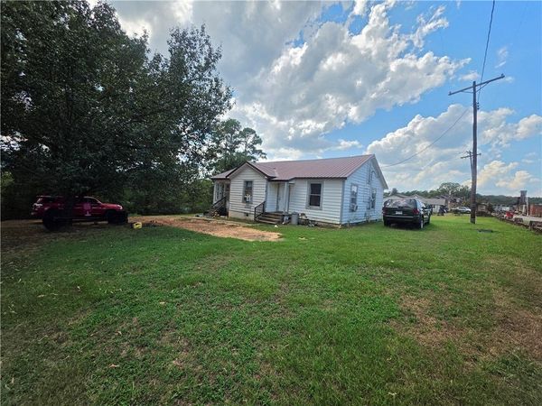 314 N 5th Street, Ola, AR 72853