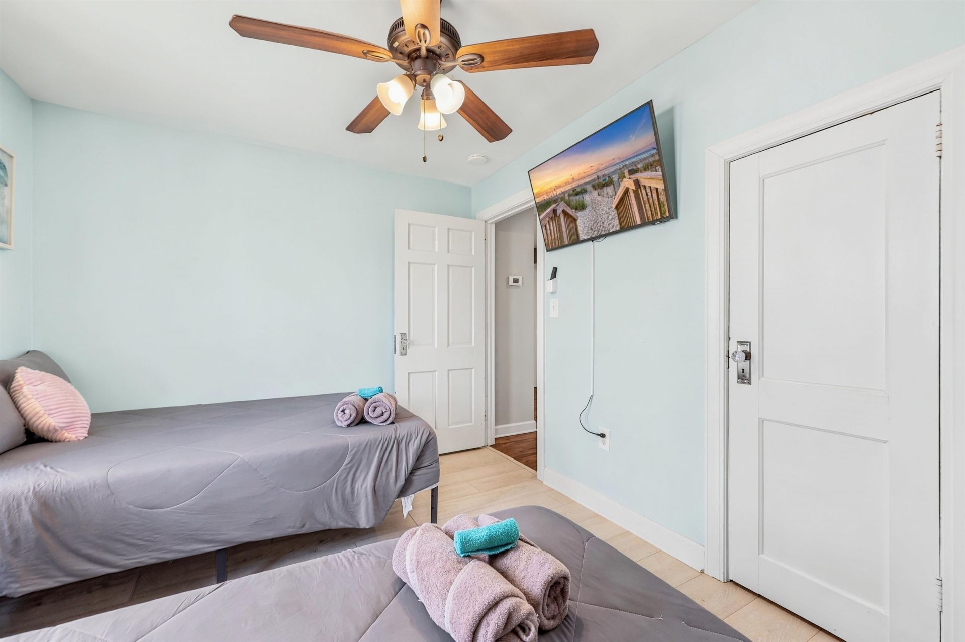 1618 Perrin Dr.  Photo 17