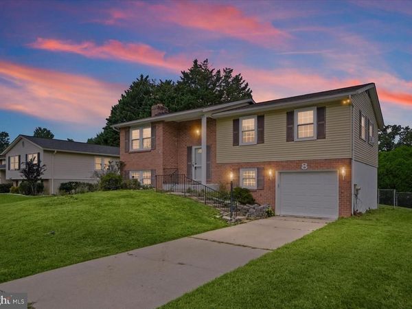 8 SLATE MILLS COURT , CATONSVILLE, MD 21228