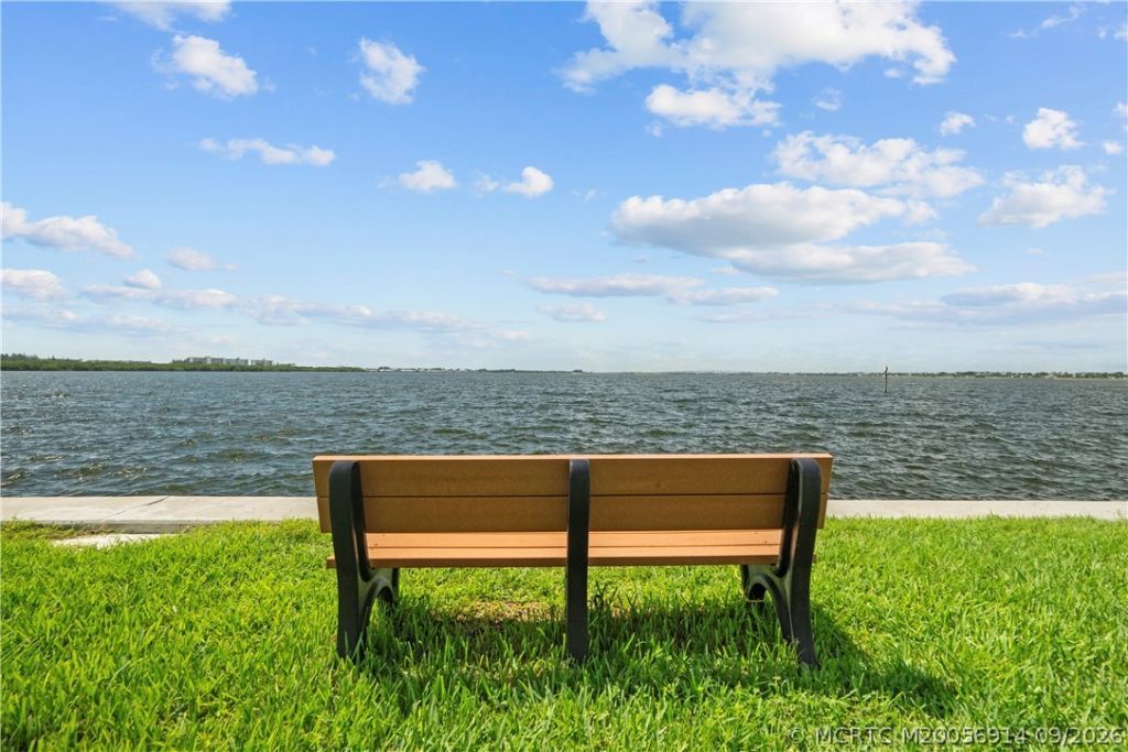 879 Nettles Boulevard , Jensen Beach, FL 34957 Photo
