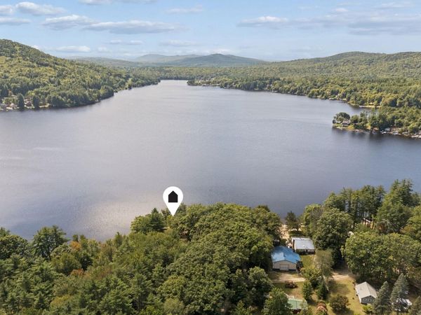 20 McClintock Road, Hillsborough, NH 03244