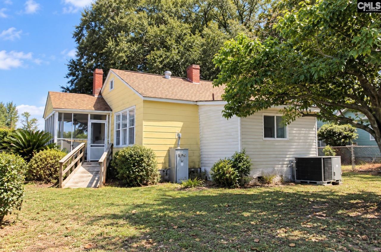 305 Nevada Street  Photo 4