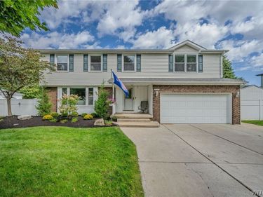 6104 Berkley Drive, Orchard Park, NY 14127