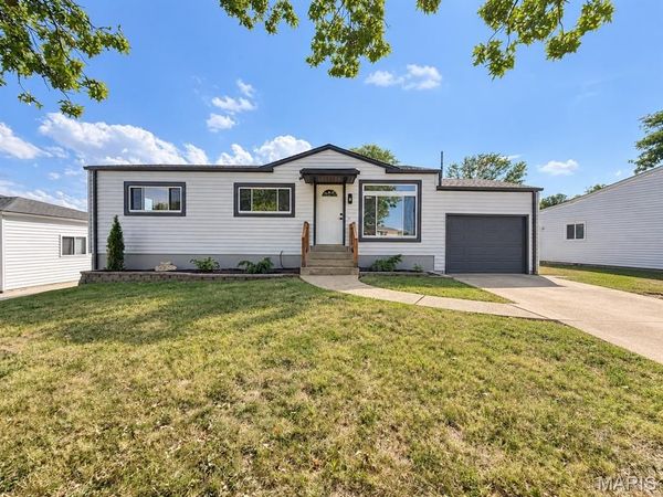 4026 Melon Drive, St Louis, MO 63125