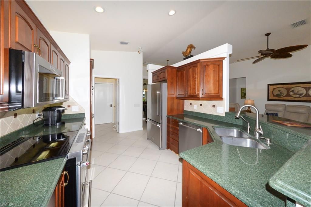 14856 Crescent Cove Dr, Fort Myers, FL 33908 Photo