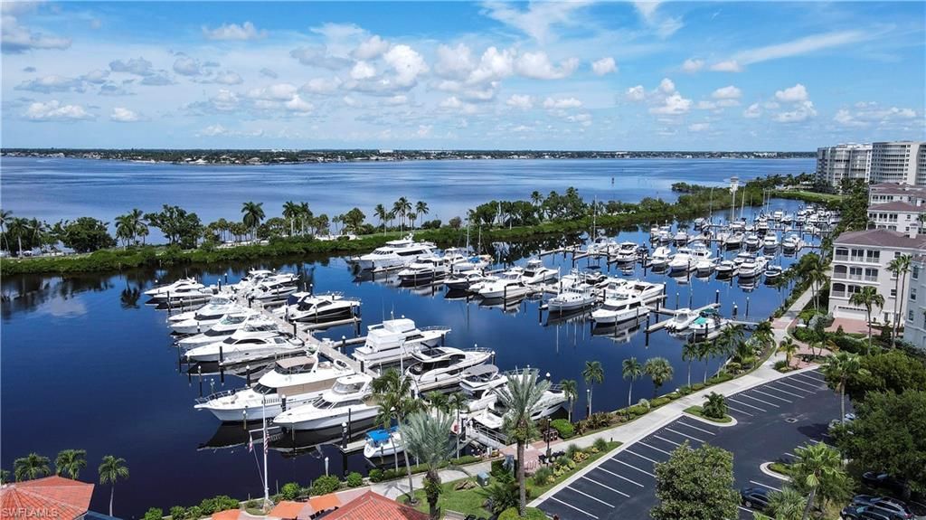 14856 Crescent Cove Dr, Fort Myers, FL 33908 Photo