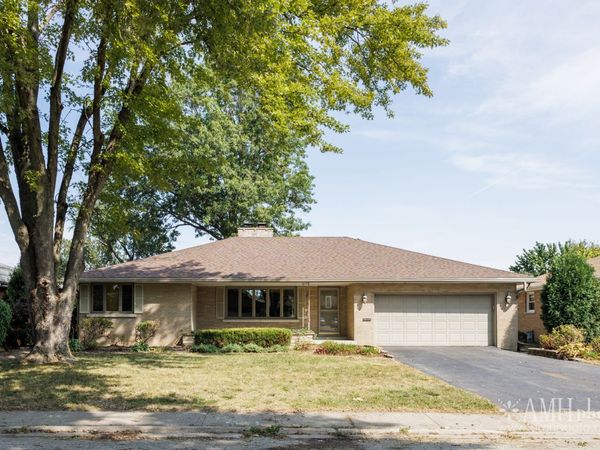 1033 W Hawkins Street , Kankakee, IL 60901