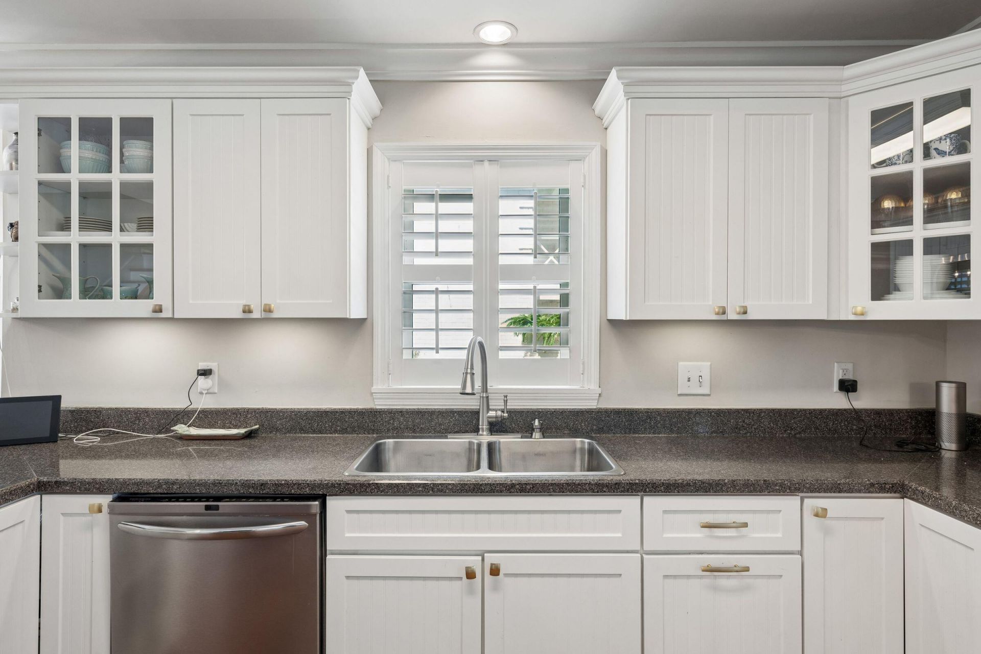 995 Governors Road Photo 22