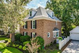 995 Governors Road photo 4