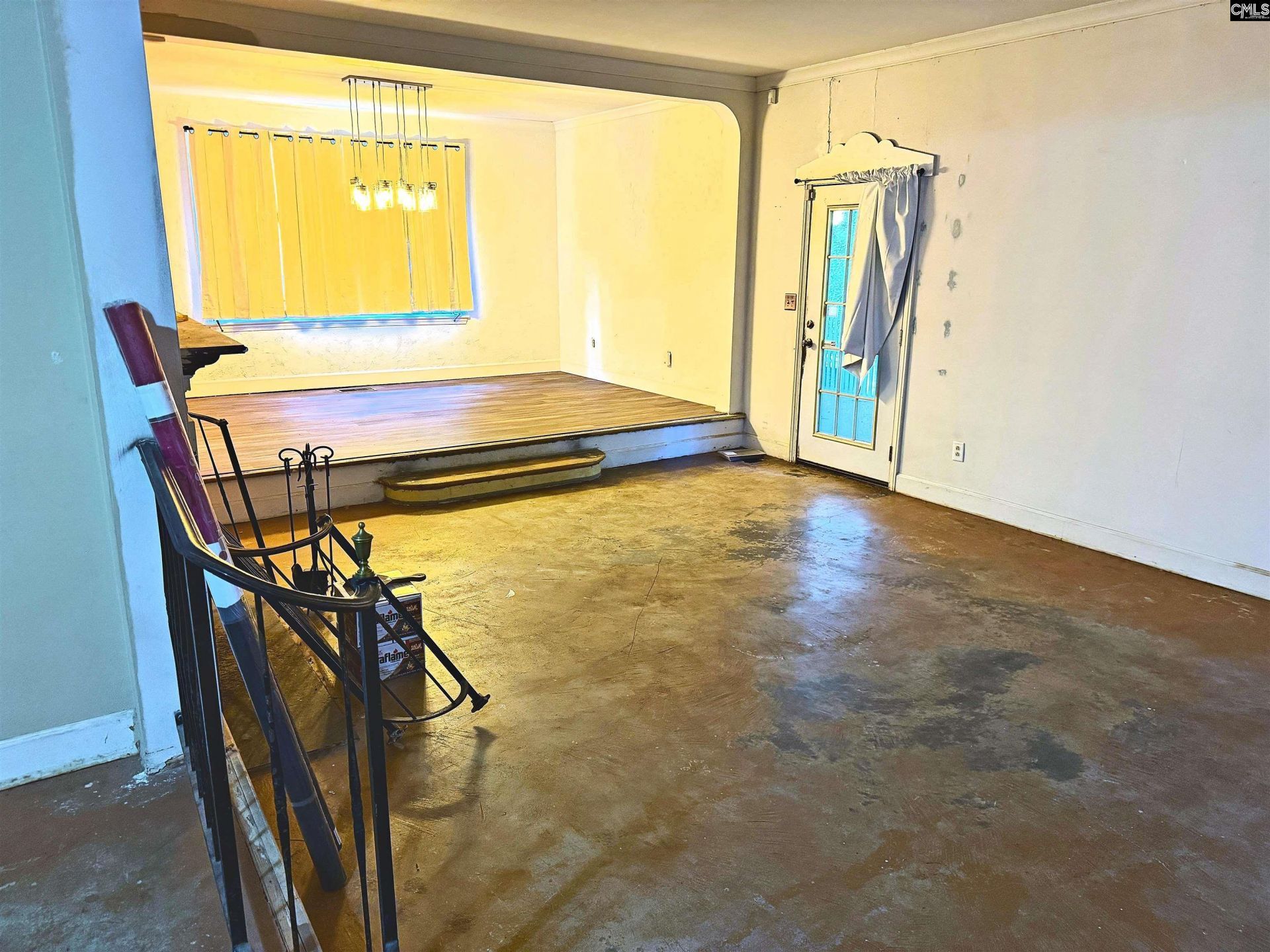 206 Dogwood Avenue Photo 4