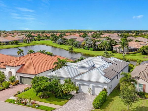 10307 EASTWOOD DRIVE , BRADENTON, FL 34211