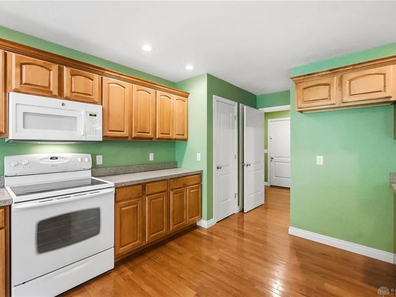 2530 Chamomile Court, Troy, OH 45373 Photo 20
