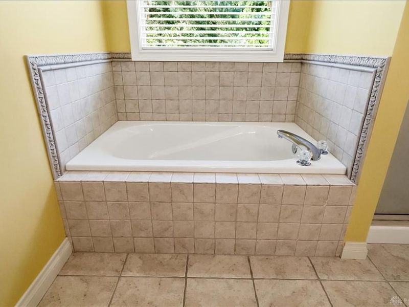 2530 Chamomile Court, Troy, OH 45373 Photo 33