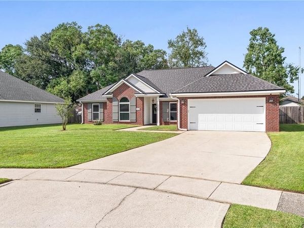 8522 Southern Oak Court, Mobile, AL 36695