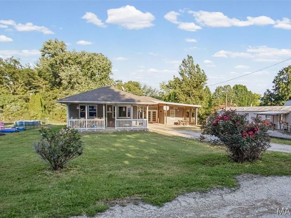 115 N St. Louis Avenue, Kampsville, IL 62053