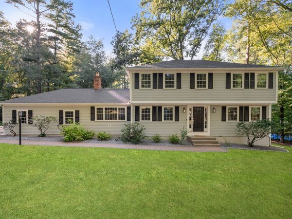 7 Tara Road, Southborough, MA 01772