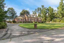 270 Mason Drive photo 4