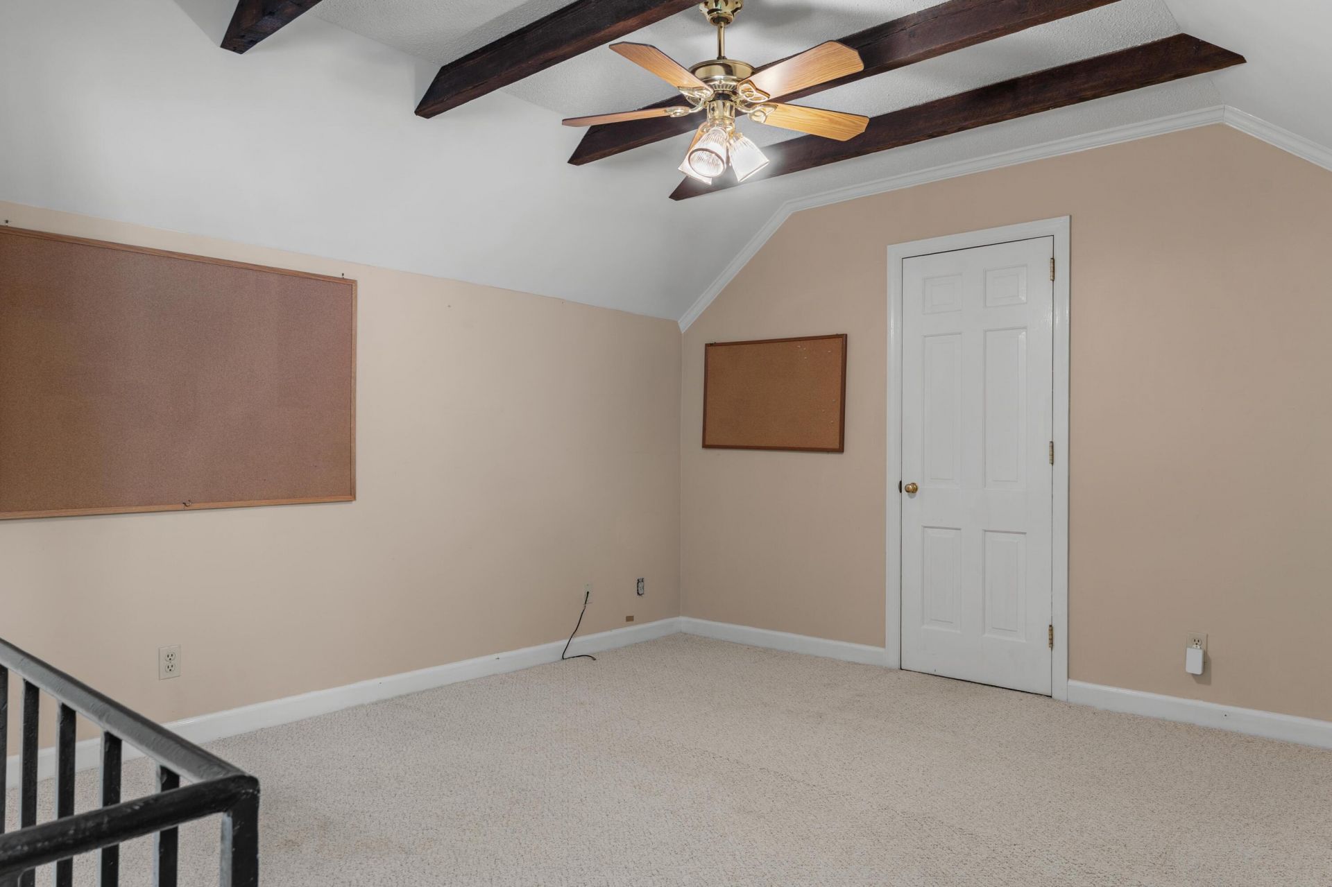270 Mason Drive Photo 40