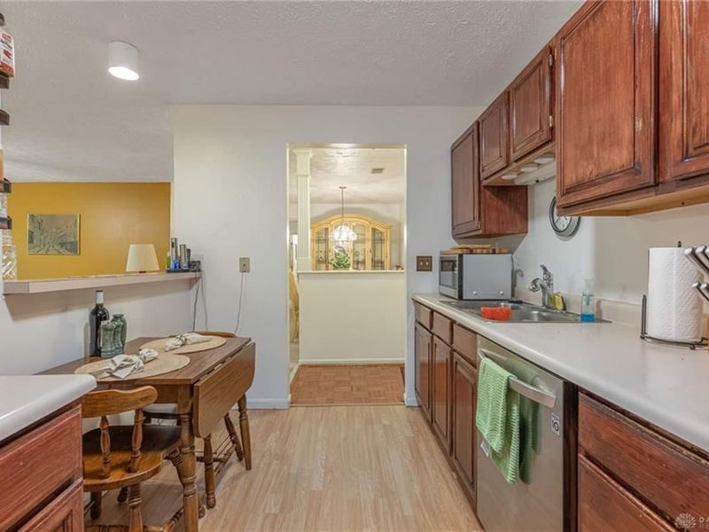 310 Carrington Place, Unit 10-106, Loveland, OH 45140 Photo 10