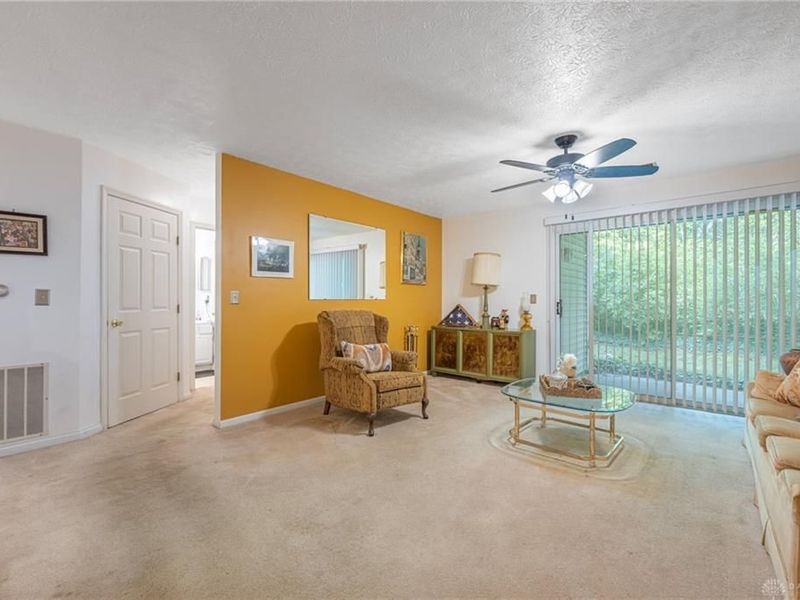 310 Carrington Place, Unit 10-106, Loveland, OH 45140 Photo 2