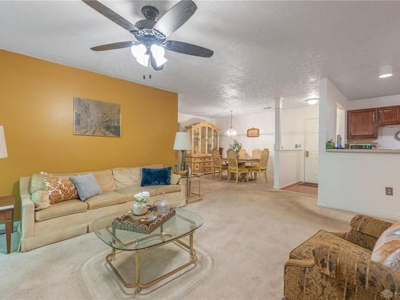 310 Carrington Place, Unit 10-106, Loveland, OH 45140 Photo 3
