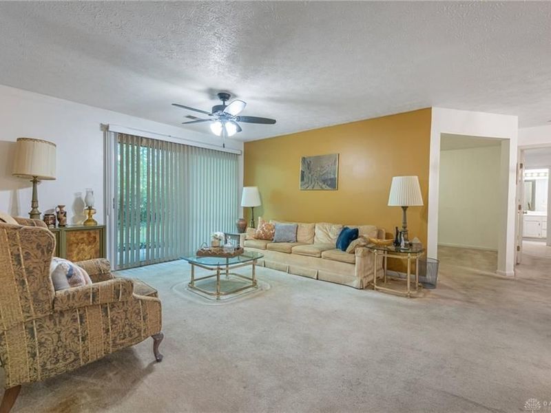 310 Carrington Place, Unit 10-106, Loveland, OH 45140 Photo 4