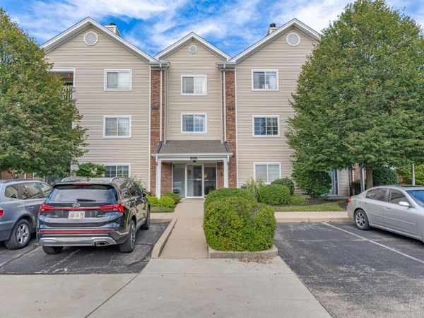 310 Carrington Place, Unit 106, Loveland, OH 45140
