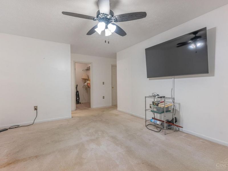 310 Carrington Place, Unit 106, Loveland, OH 45140 Photo 16
