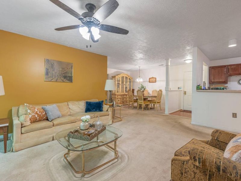 310 Carrington Place, Unit 106, Loveland, OH 45140 Photo 3
