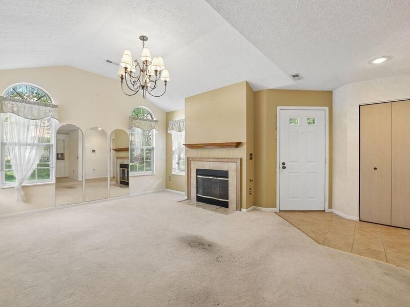 6724 Red Sunset Place, Columbus, OH 43213 Photo 2