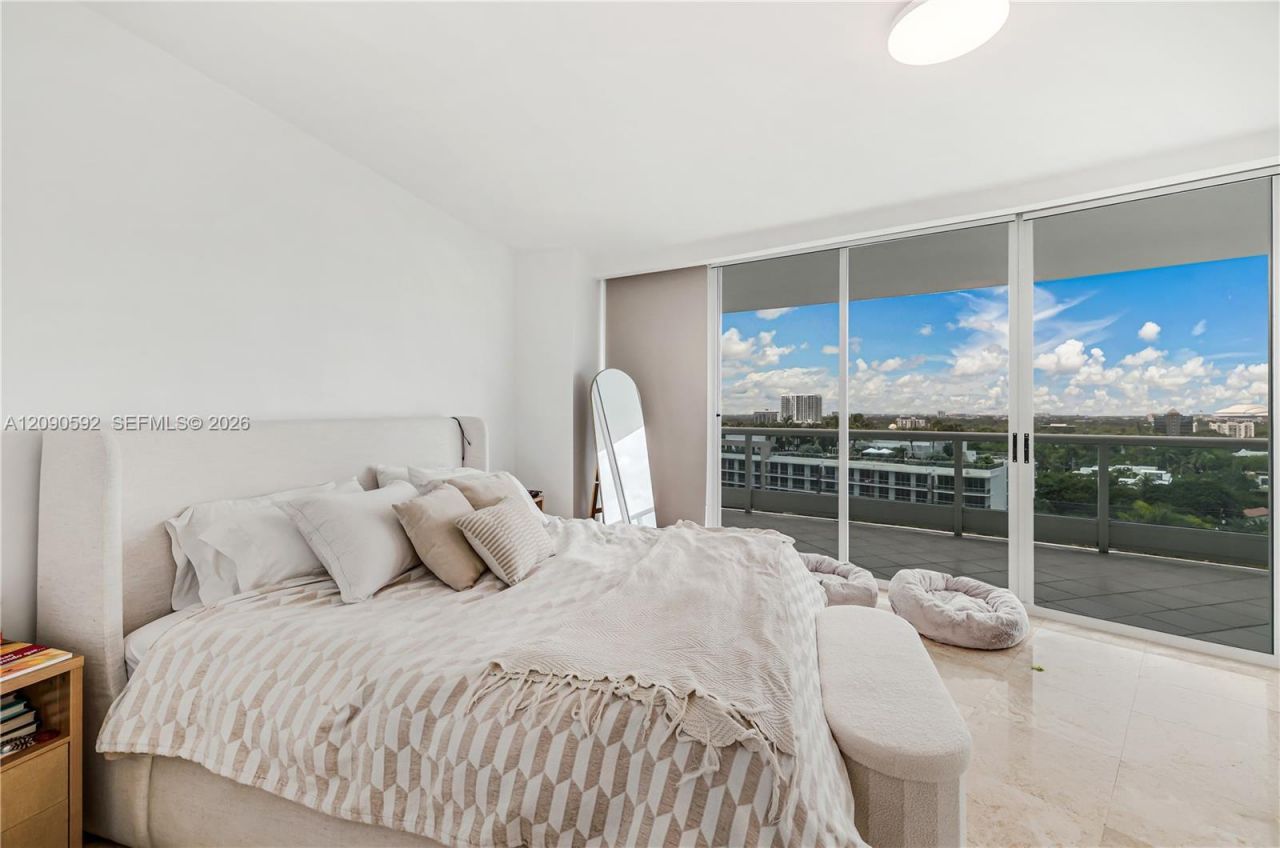 2127 SE Brickell Ave, Unit 1406, Miami, FL 33129 Photo