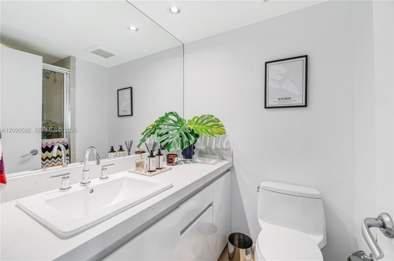 2127 SE Brickell Ave, Unit 1406, Miami, FL 33129 Photo