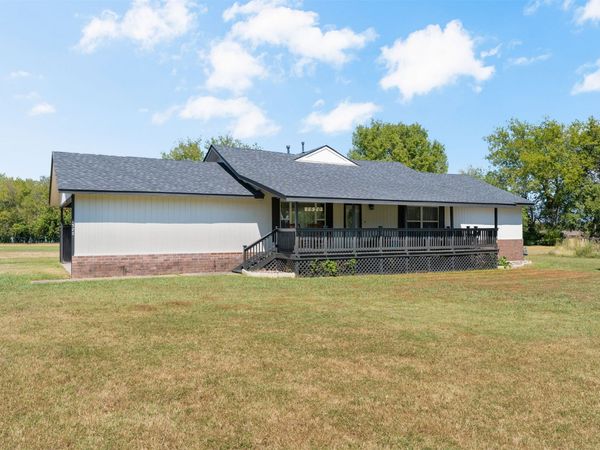 1520 S Lynn Lane Road , Tulsa, OK 74108