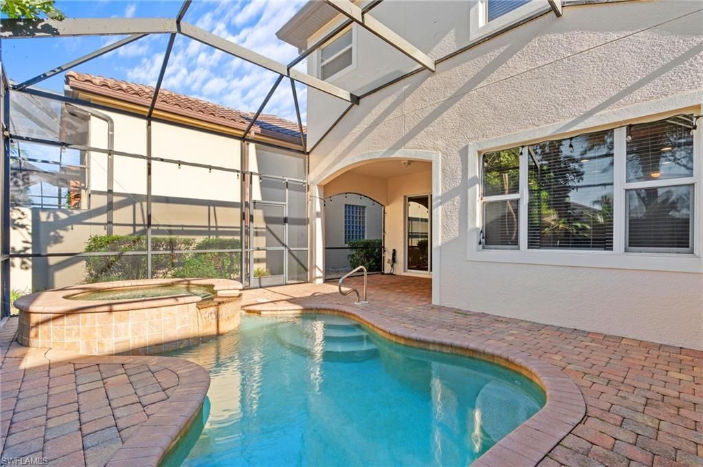 5717 Mango Cir, Unit 5717, Naples, FL 34110 Photo