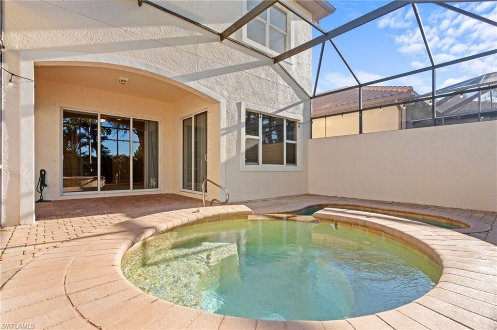 5717 Mango Cir, Unit 5717, Naples, FL 34110 Photo