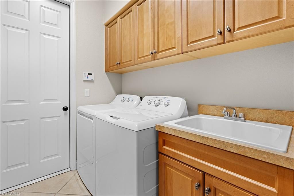 5717 Mango Cir, Unit 5717, Naples, FL 34110 Photo