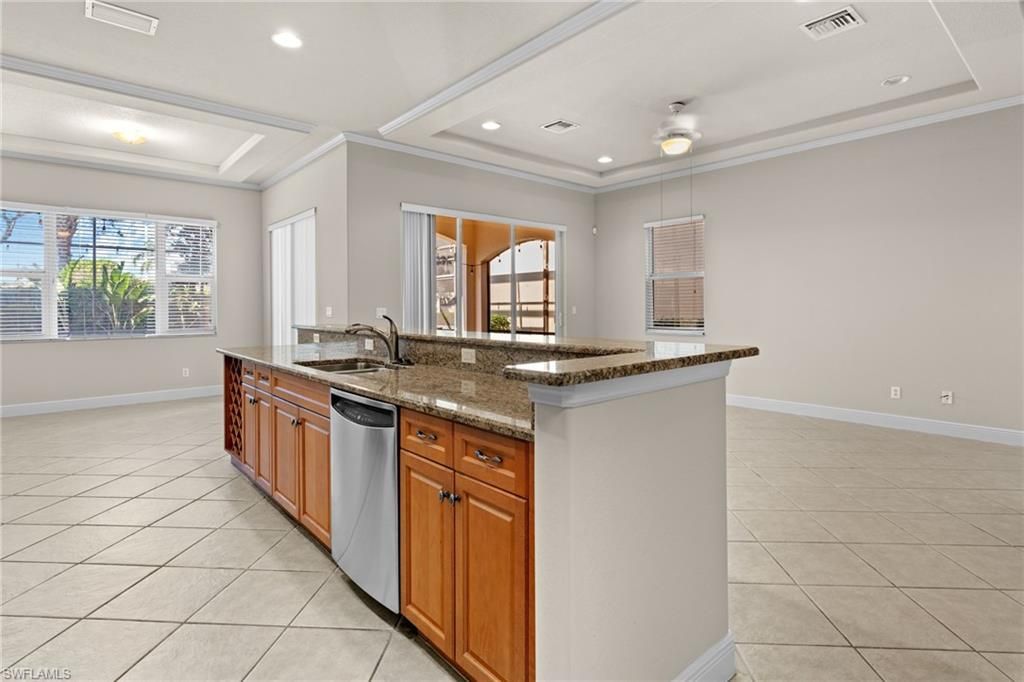 5717 Mango Cir, Unit 5717, Naples, FL 34110 Photo